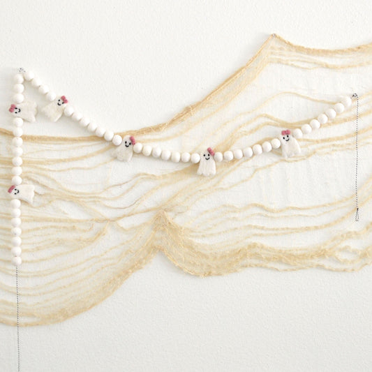 Ghost Halloween Garland - Ghost Felt Ball Garland, Halloween Felt Garland, Halloween Decor, Halloween Garland, Felt Ghost, Ghost with Bow