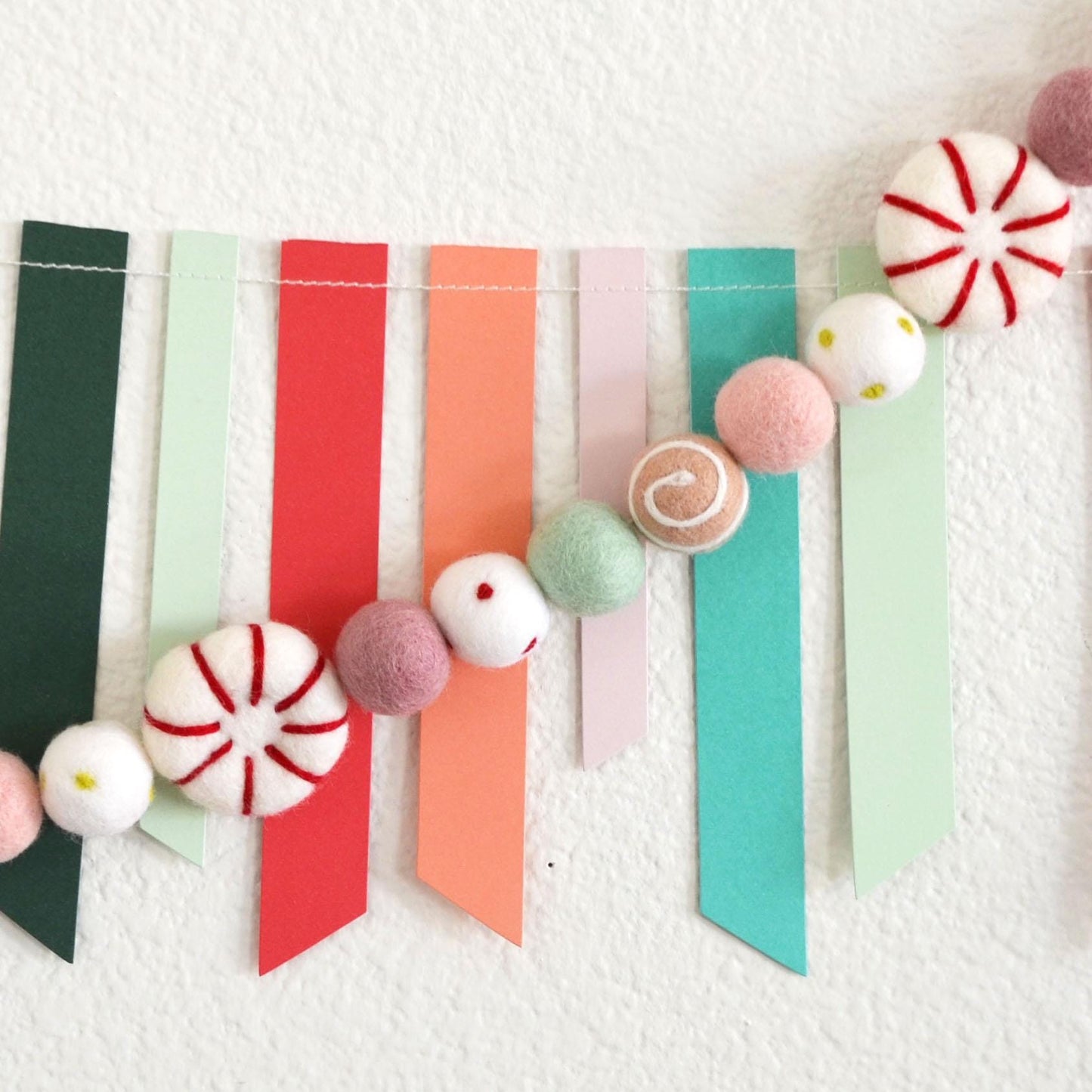 Christmas Felt Garland | Christmas Garland | Felt Garland | Peppermint Garland | Christmas Decoration | Holiday Decor | Peppermint Candy