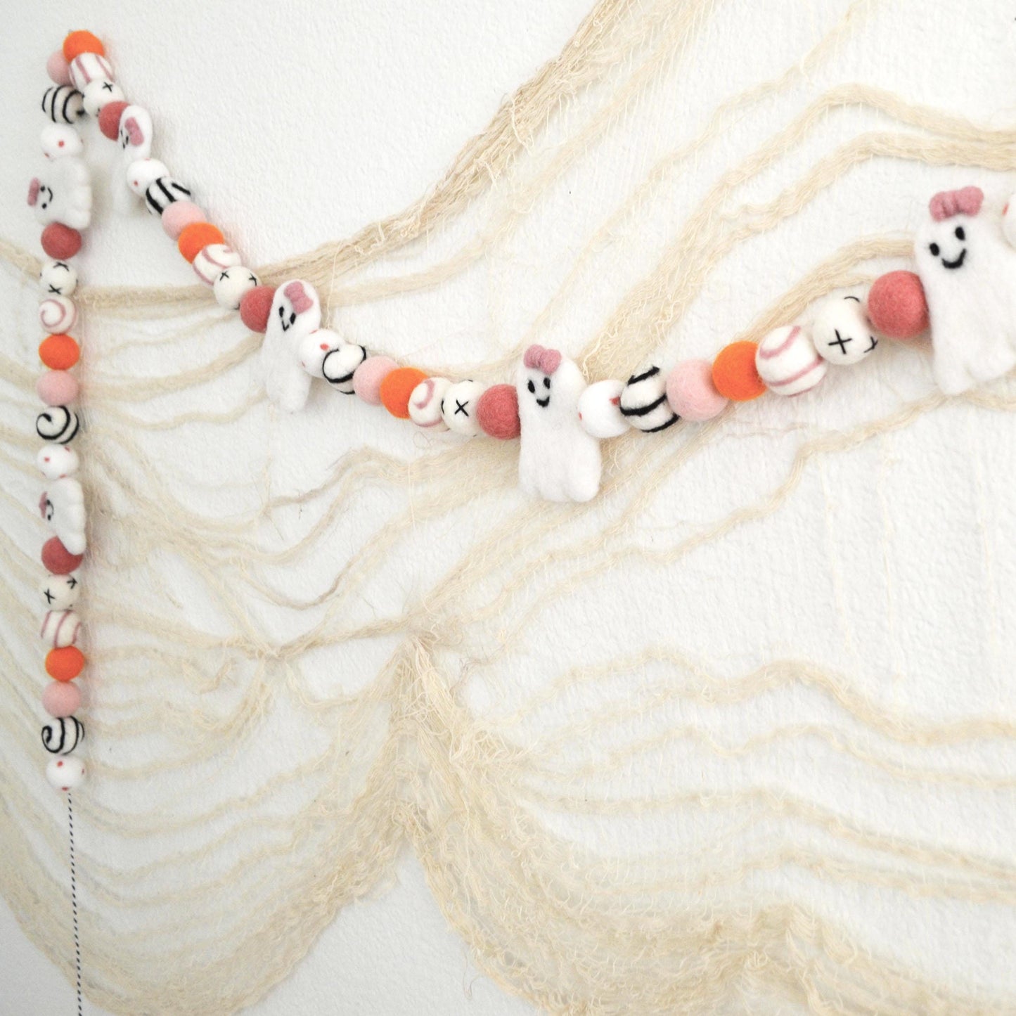 Halloween Felt Ball Garland - White Ghosts with Pink Bows