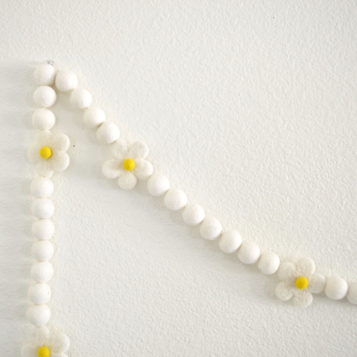 Felt Ball Garland - White Daisies
