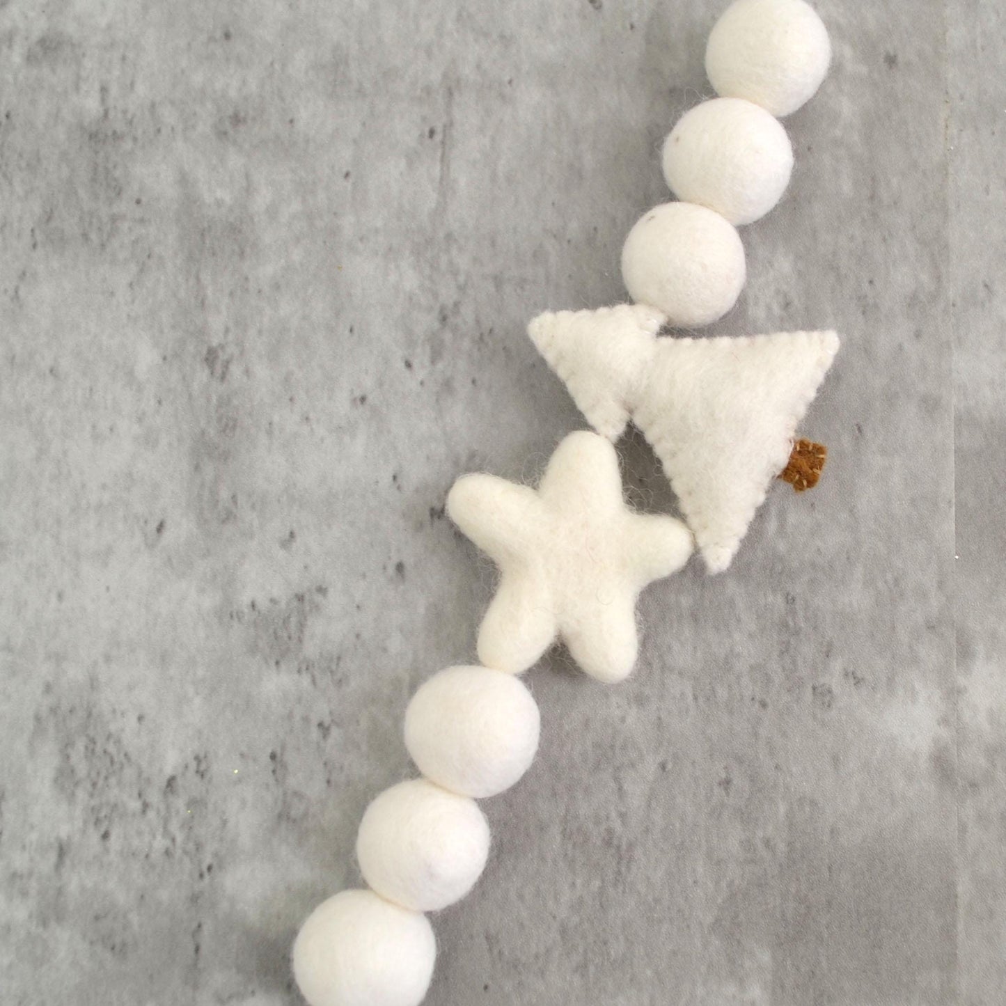 White Merry Christmas Felt Banner with Wool Christmas Tree, Star and Felt Balls