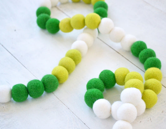 St. Patricks Day Felt Garland - Green & White