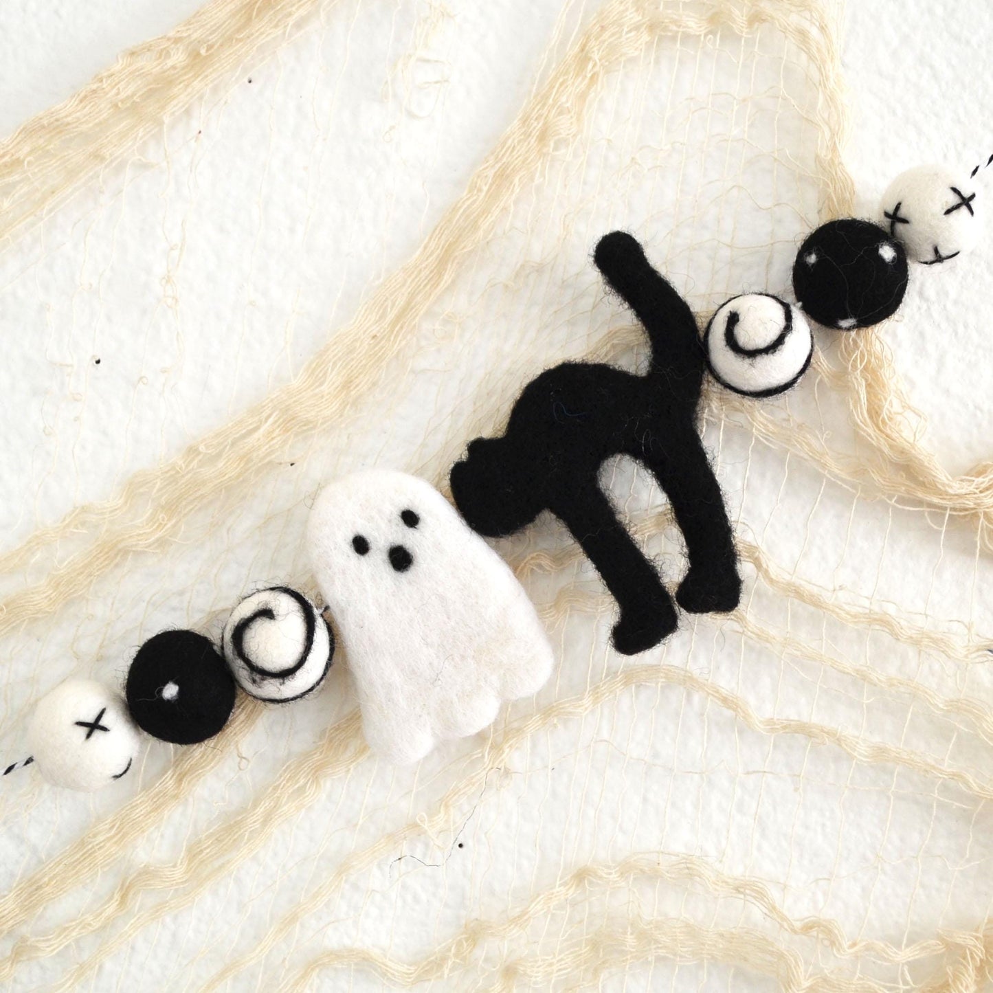 Halloween SPOOKY Banner | Felt Ghost Banner | Felt Ball Garland | Halloween Decor | Halloween Garland | Felt Banner | Halloween Decoration