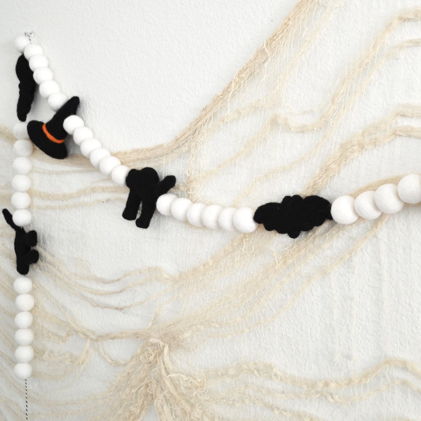 Halloween Felt Ball Garland - Felt Ball Garland, Halloween Garland, Halloween Decor, Felt Garland Halloween, Witch Hat Garland