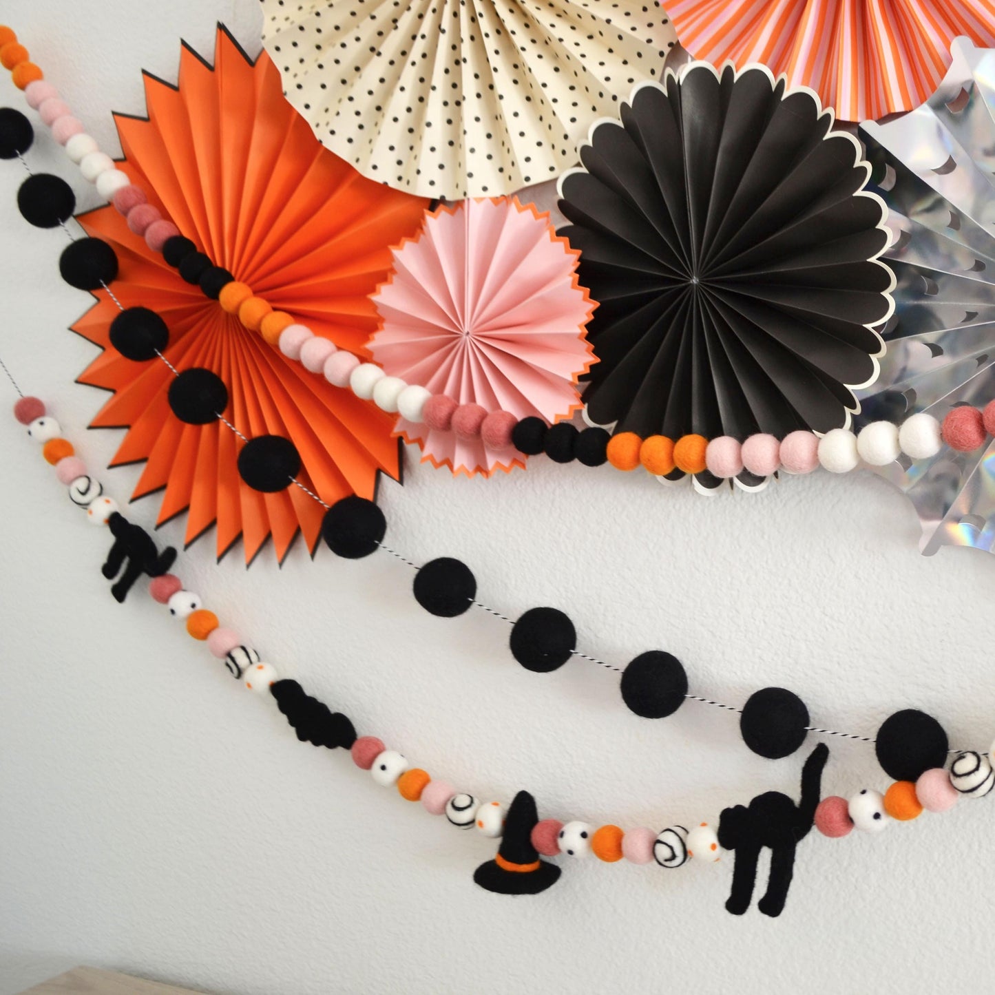 Halloween Garland | Halloween Felt Ball Garland | Hat,Cat & Bat Garland | Halloween Decoration | Halloween Banner | Halloween Decor | Felt
