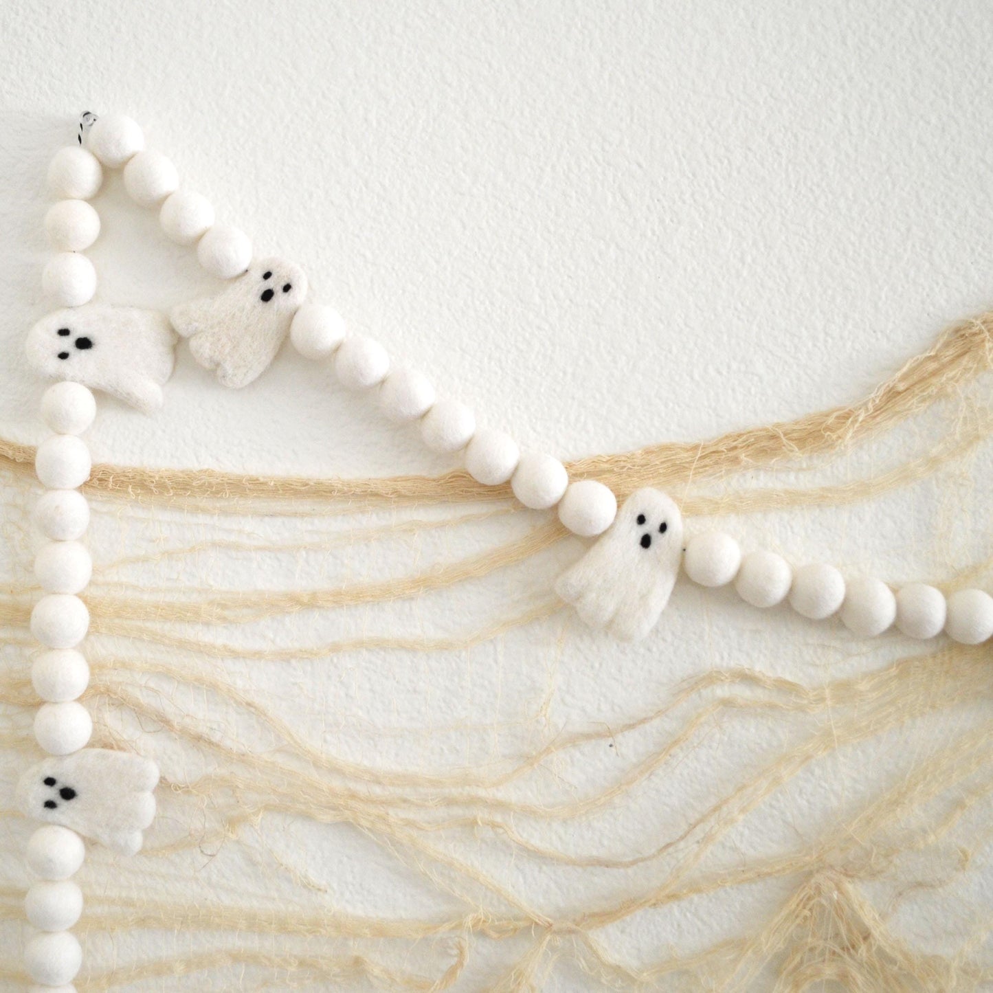 Halloween Felt Ball Garland - White Ghost