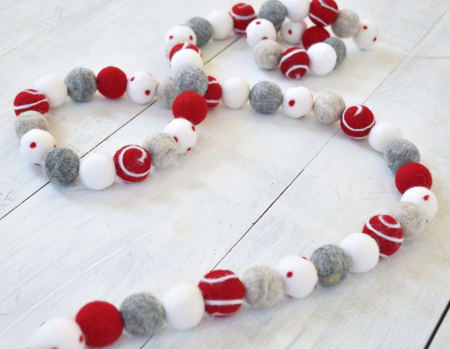Christmas Felt Garland - Choice of Christmas Felt Balls or Snowballs