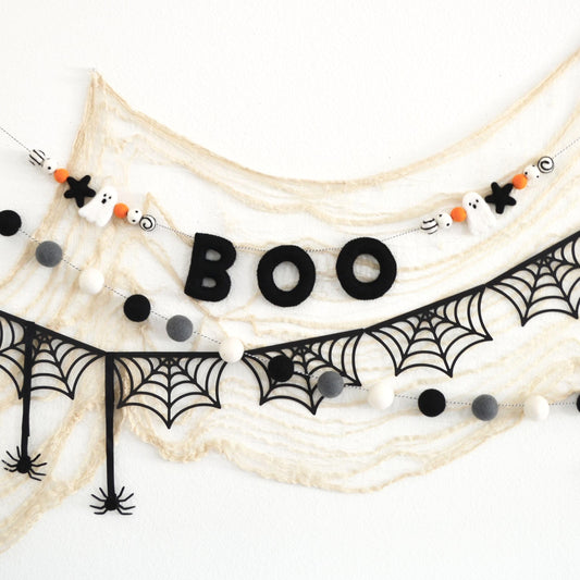 Halloween Garland /BOO Halloween Decoration /Halloween Felt Ball Garland /Halloween Decorations /Halloween Party /BOO Decor/Halloween