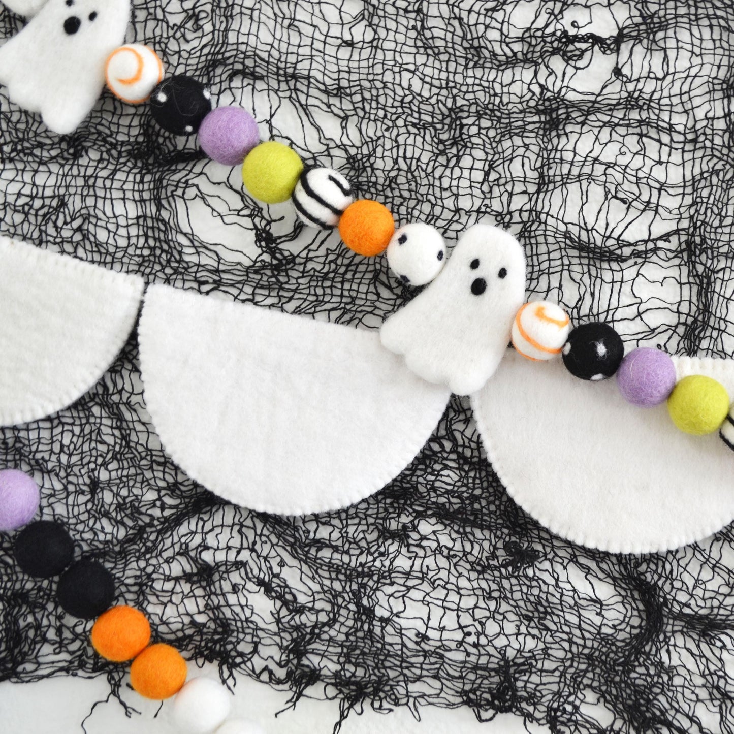 Halloween Felt Ball Garland - Ghost Felt Ball Garland, Halloween Garland, Ghost Banner, Halloween Decoration, Ghost Garland, Ghost Decor