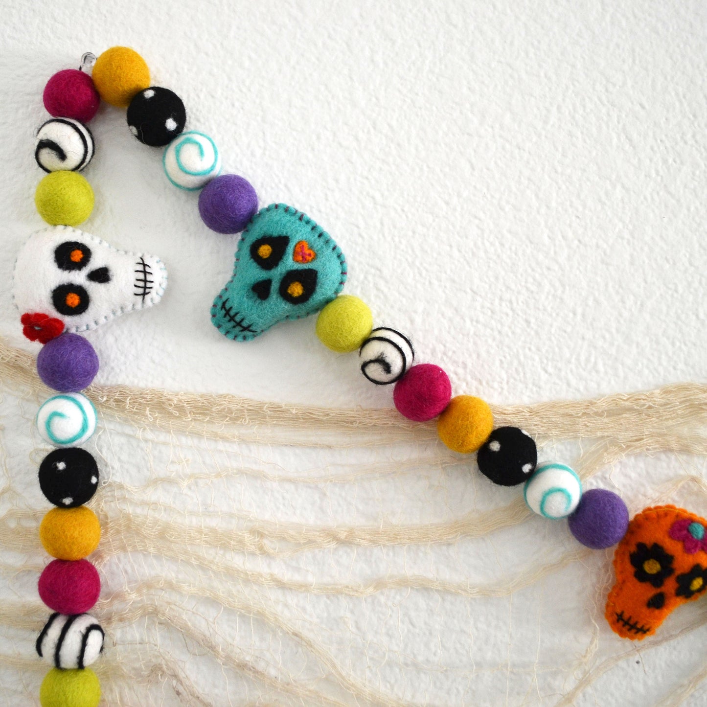 Dia De Los Muertos Felt Garland - Skulls