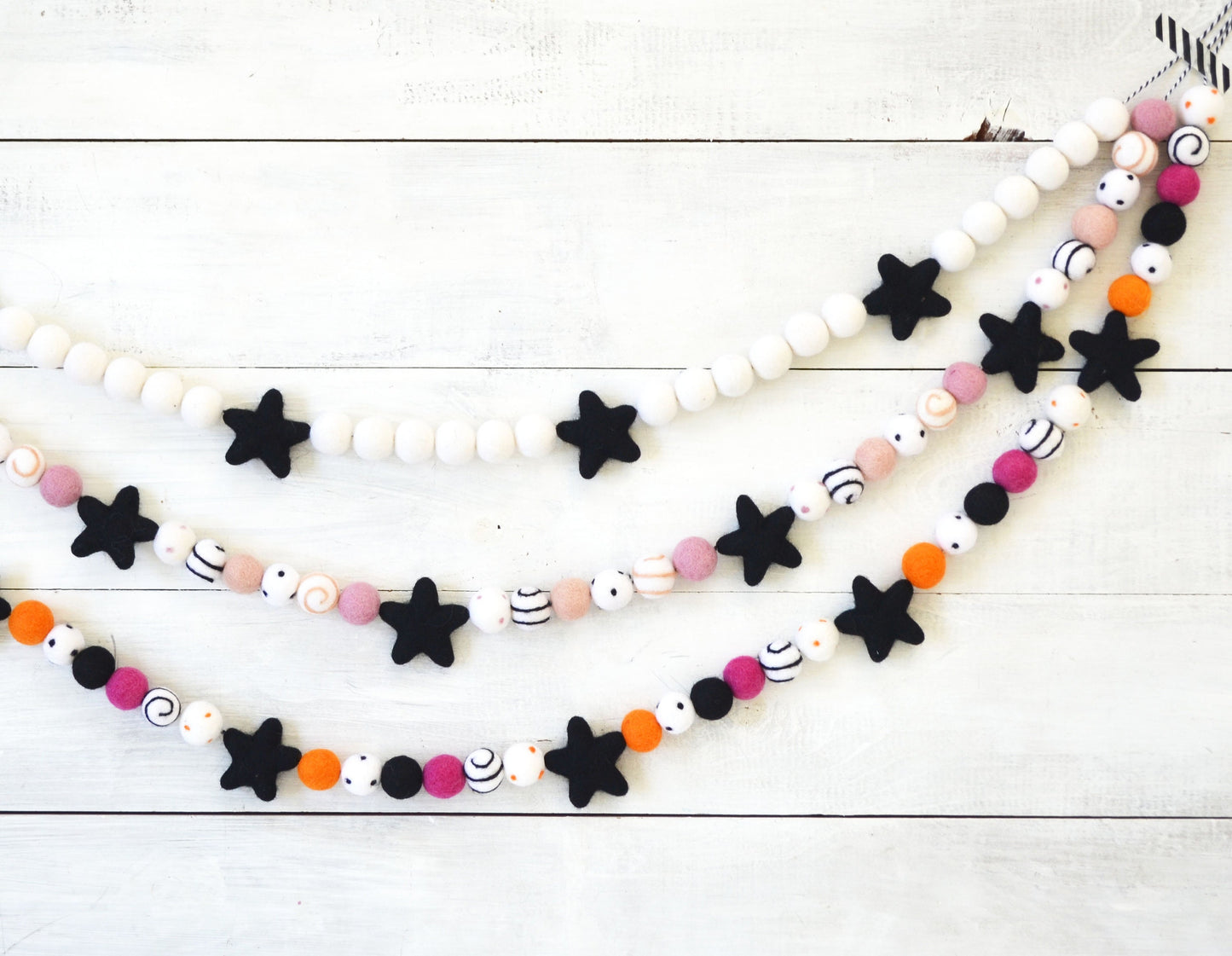 Halloween Felt Ball Garland - Black Star Felt Ball Garland, Halloween Garland, Star Garland, Halloween Decor, Black and Pink Garland, Felt