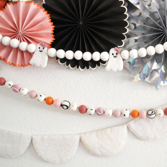 Halloween Felt Ball Garland - Ghost Felt Ball Garland, Halloween Garland, Ghost Banner, Black and White Felt Ball Garland, Ghost Garland