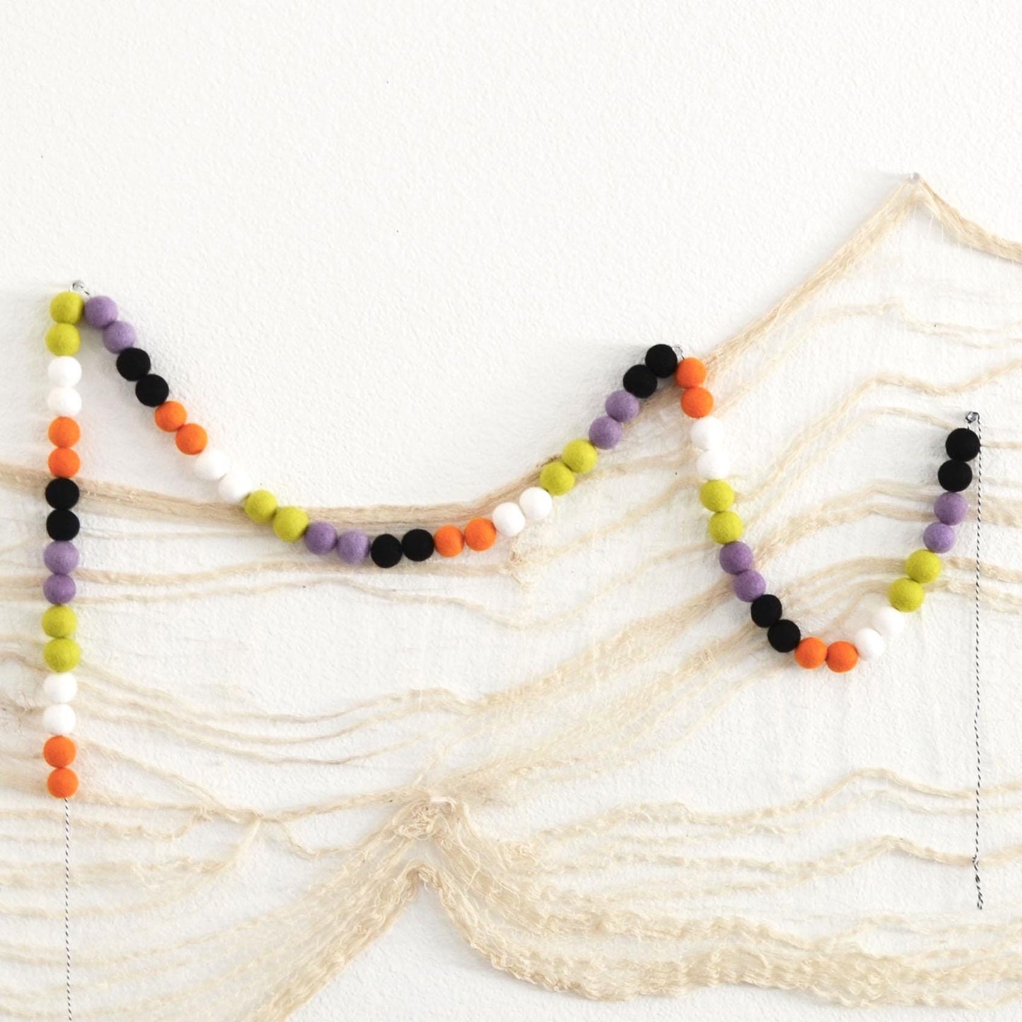 Halloween Felt Ball Garland - Ghost Felt Ball Garland, Halloween Garland, Ghost Banner, Halloween Decoration, Ghost Garland, Ghost Decor