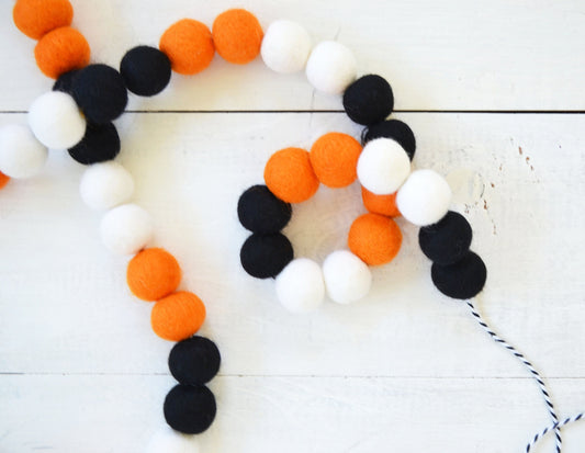 Halloween Felt Ball Garland - Felt Ball Garland, Halloween Decor, Halloween Felt Garland, Garland, Halloween Party, Pom Pom Felt Garland