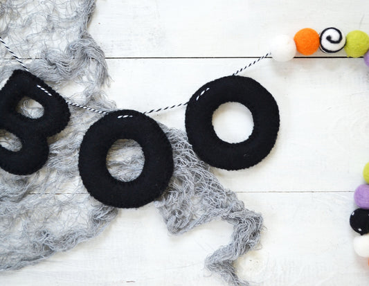 Halloween Felt Garland - BOO Halloween Garland, Felt Ball Garlands, Halloween Signs, Halloween Decoration, Halloween Party, BOO Garland