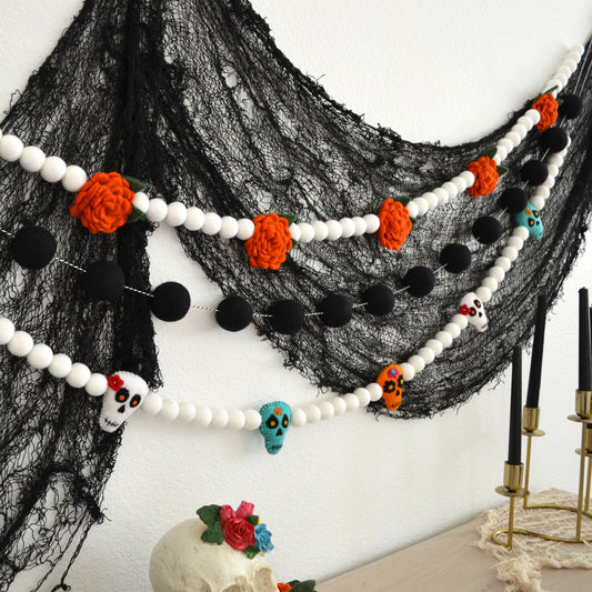 Dia De Los Muertos Felt Garland - Day of the Dead Garland, Felt Ball Garland, Dia De Los Muertos Decor, Sugar Skull, Skull Garland