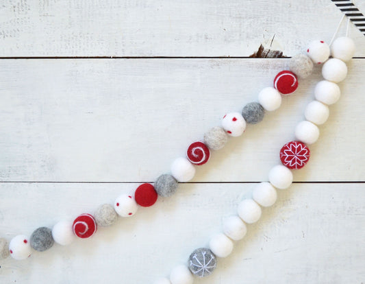 Christmas Felt Garland - Choice of Christmas Felt Balls or Snowballs
