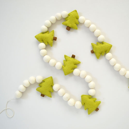 Christmas Tree Garland / Large Christmas Tree Felt Ball Garland / Felt Ball Garland / Holiday Garland / Felt Garland / Christmas Garland