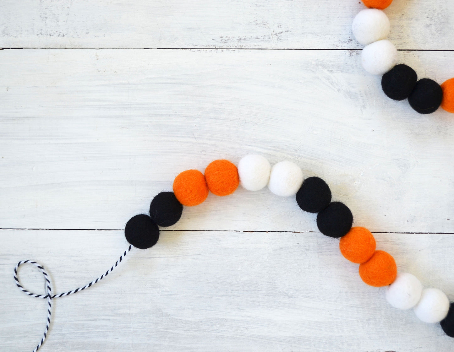 Halloween Felt Ball Garland - Felt Ball Garland, Halloween Decor, Halloween Felt Garland, Garland, Halloween Party, Pom Pom Felt Garland