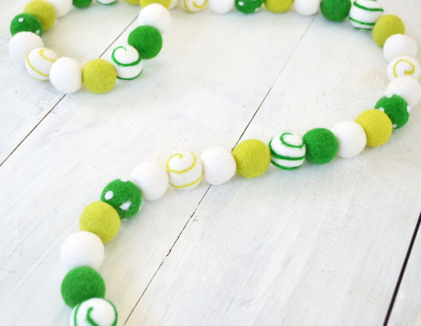 St. Patricks Day Felt Garland- Green & White