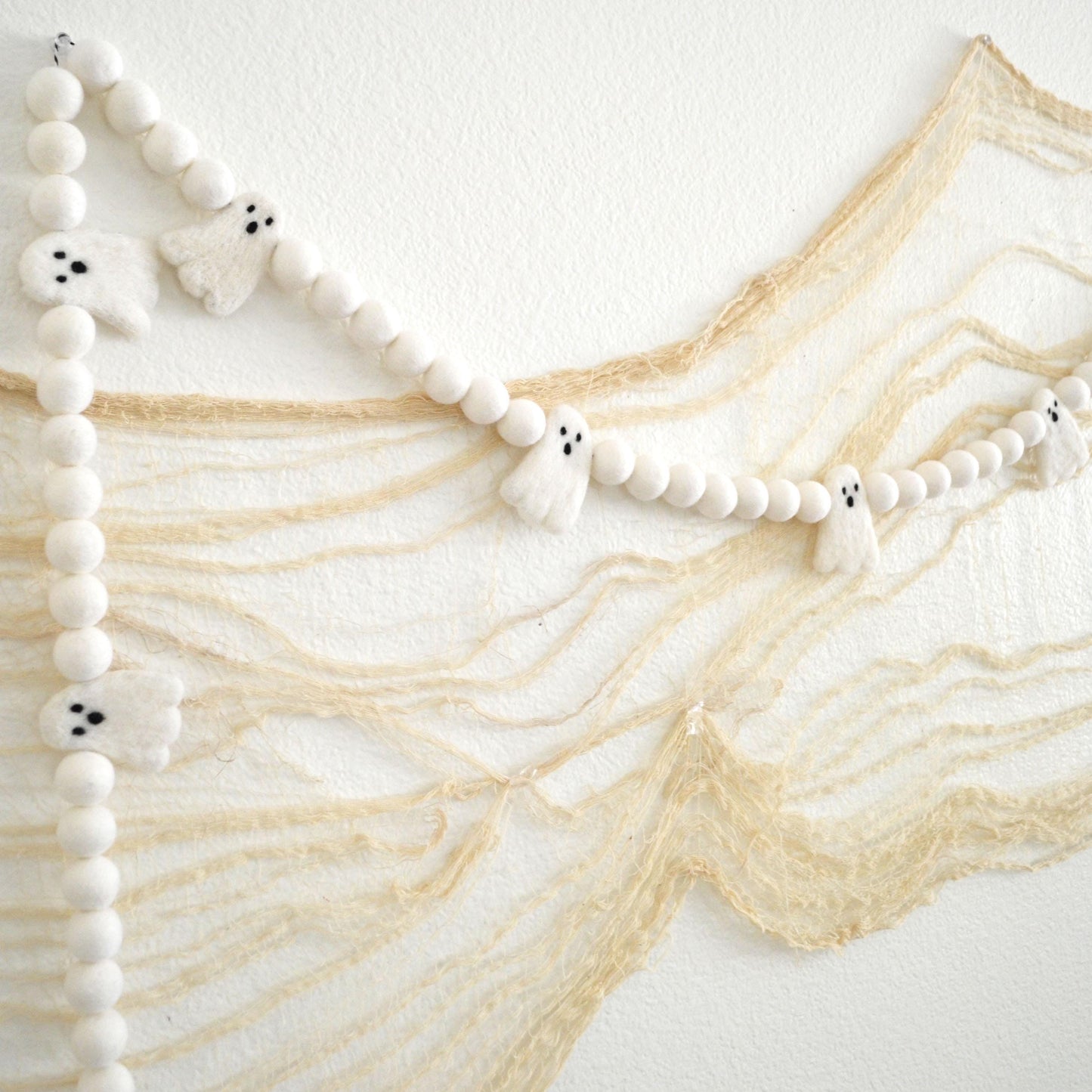 Halloween Felt Ball Garland - White Ghost