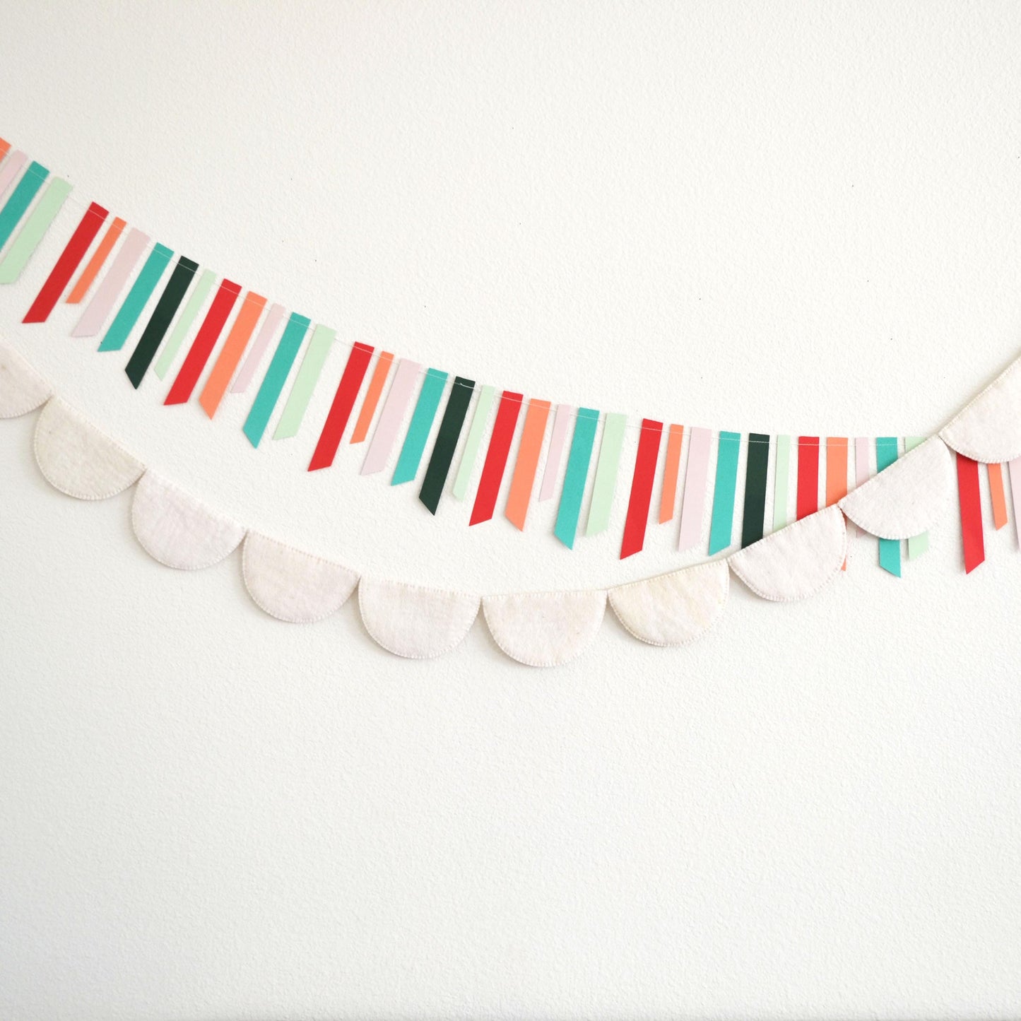 Christmas Felt Garland | Christmas Garland | Bow Garland | Peppermint Garland | Christmas Decorations | Holiday Decor | Felt Bow Garland