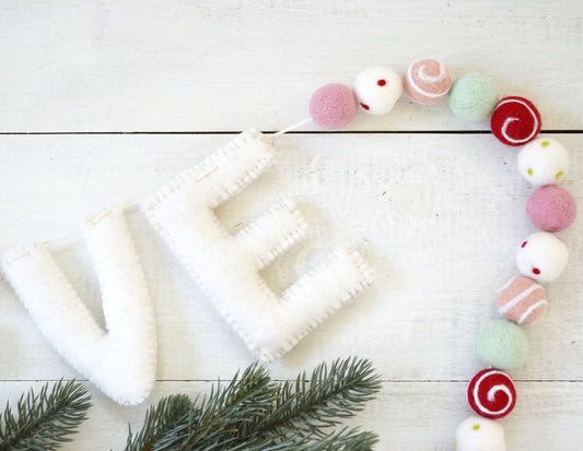 Christmas Felt Banner - BELIEVE