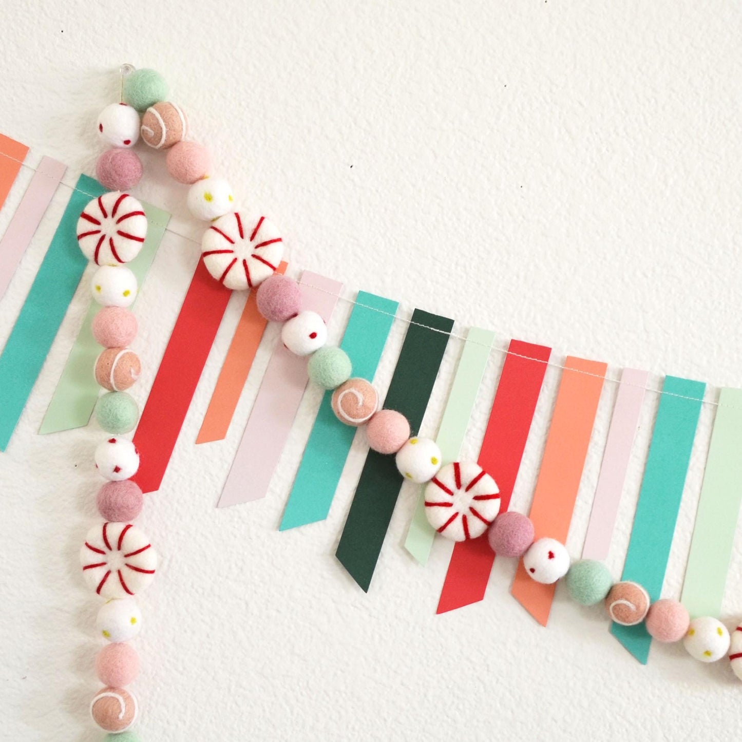 Christmas Felt Garland | Christmas Garland | Felt Garland | Peppermint Garland | Christmas Decoration | Holiday Decor | Peppermint Candy