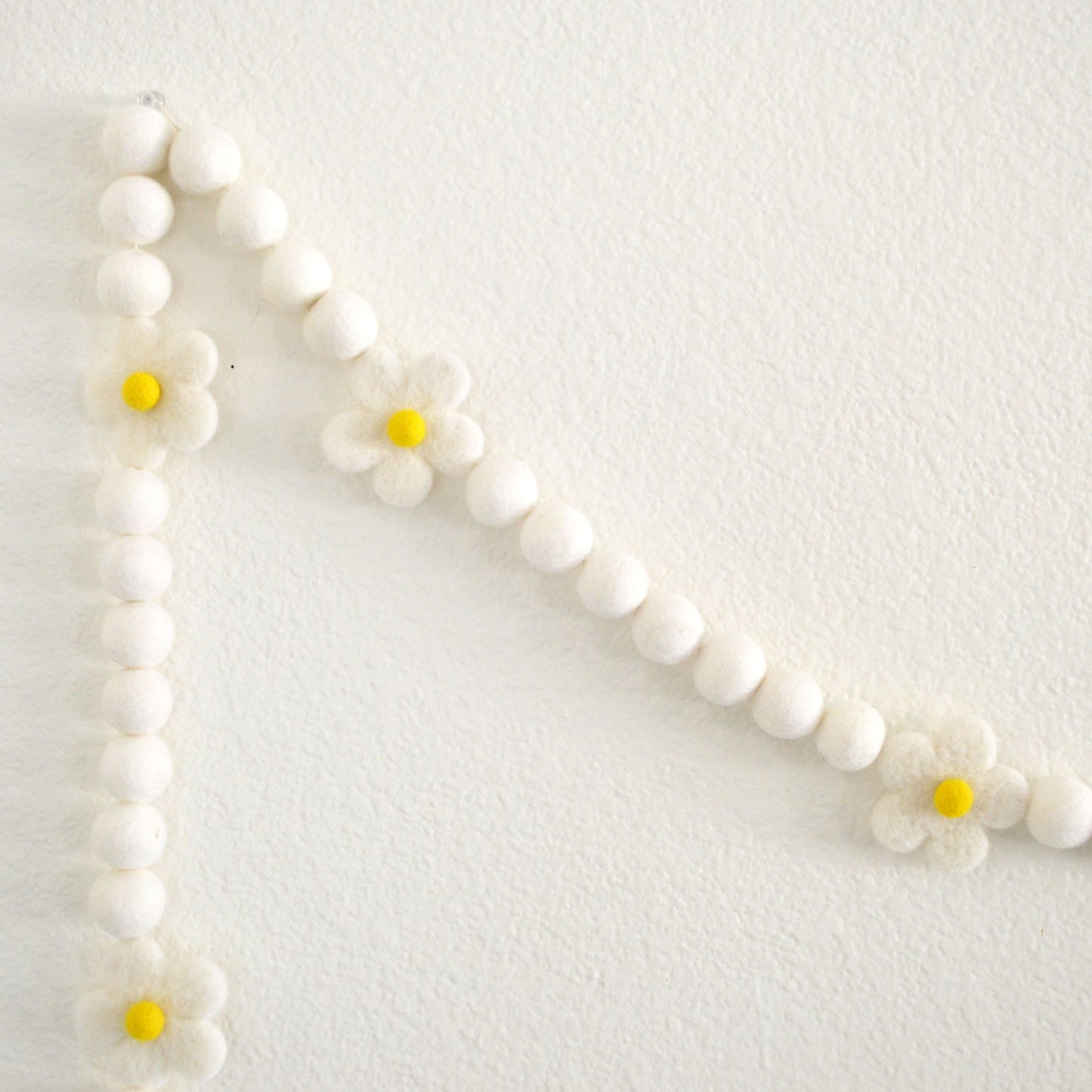 Felt Ball Garland - White Daisies