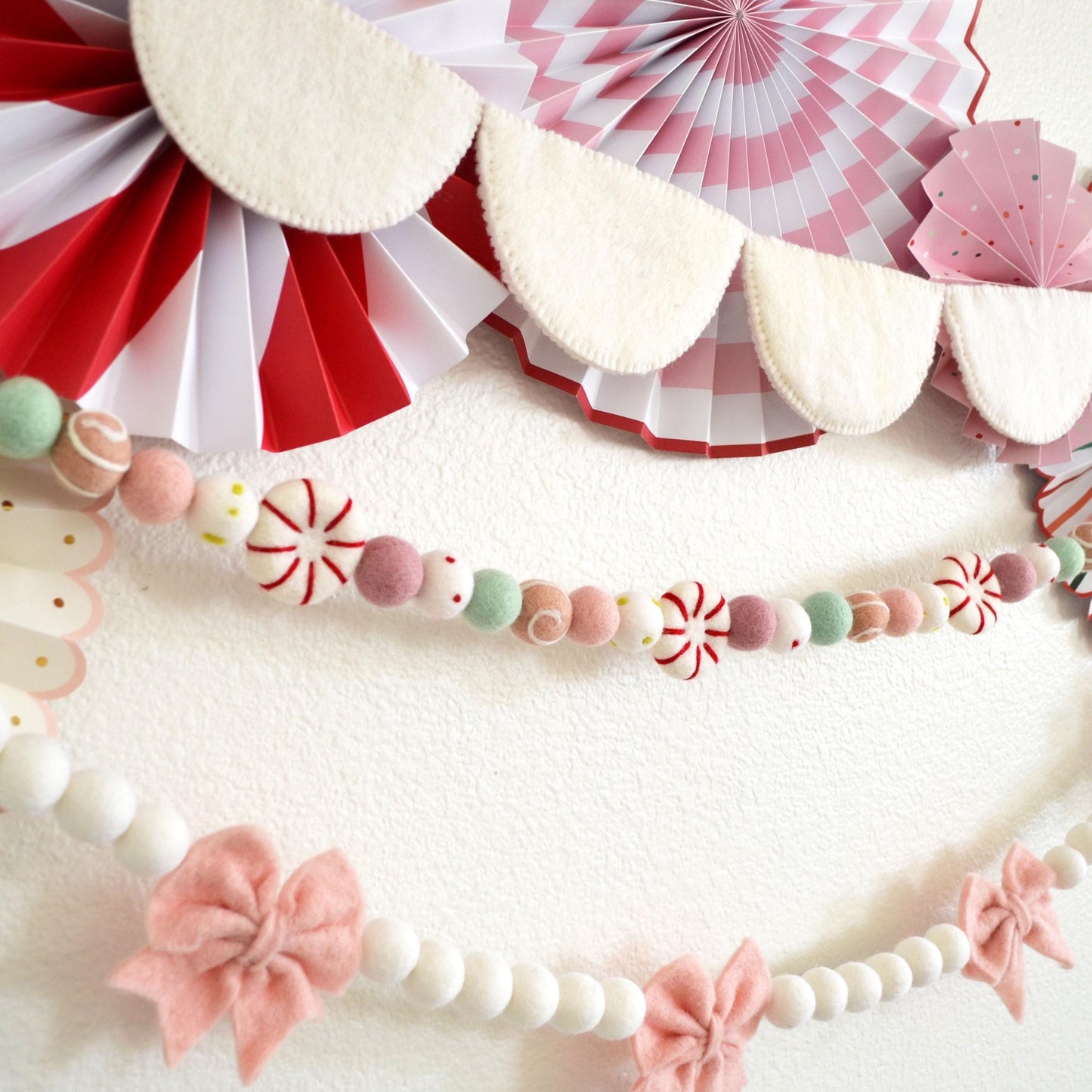 Christmas Felt Garland | Christmas Garland | Bow Garland | Peppermint Garland | Christmas Decorations | Holiday Decor | Felt Bow Garland