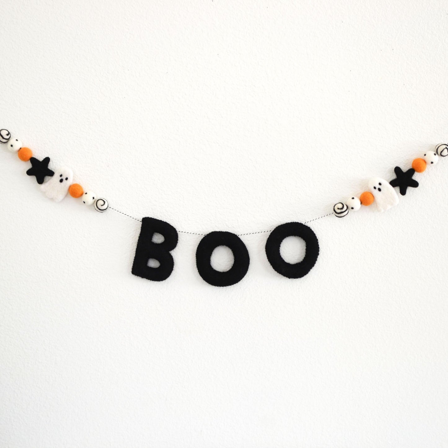 Halloween Garland /BOO Halloween Decoration /Halloween Felt Ball Garland /Halloween Decorations /Halloween Party /BOO Decor/Halloween