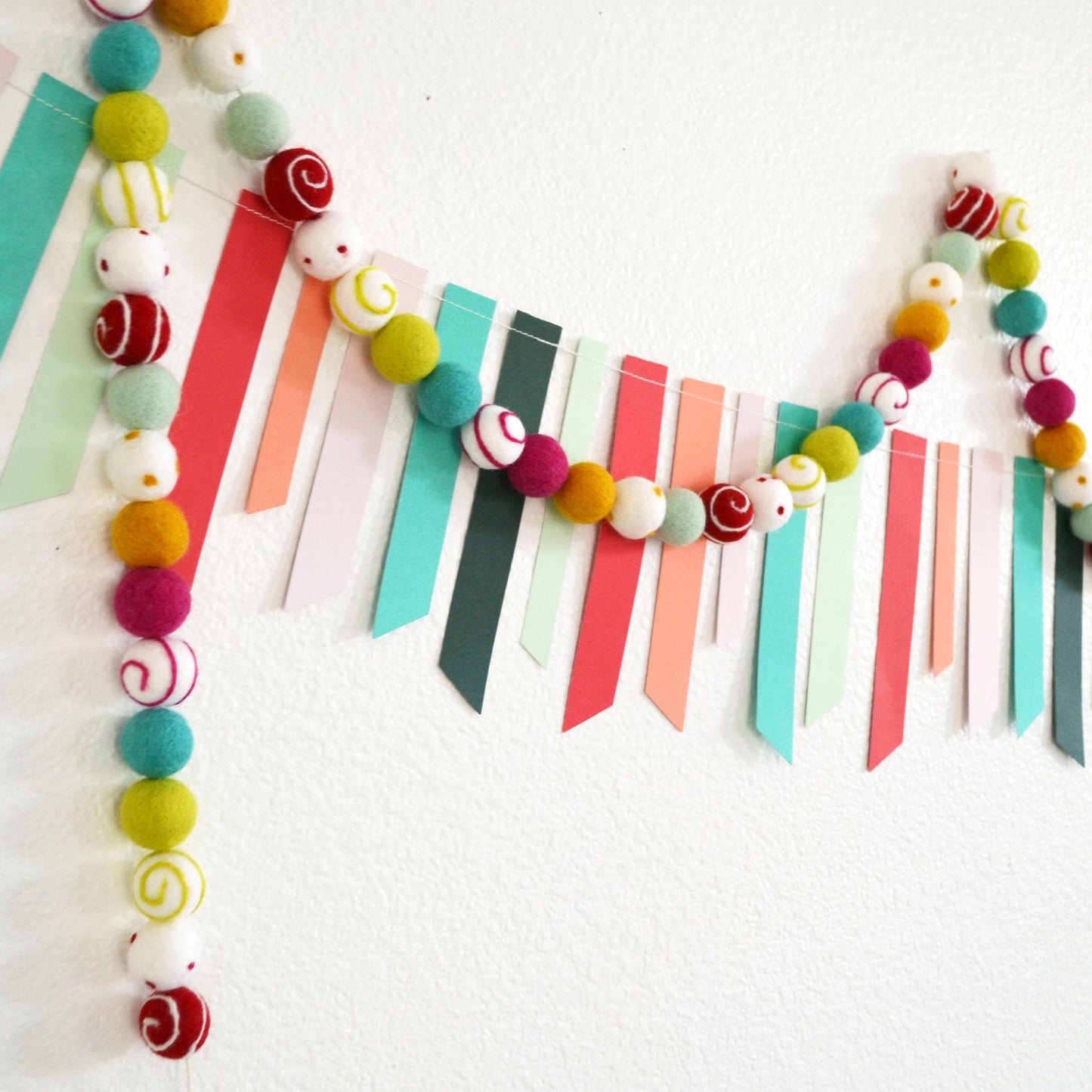 Christmas Felt Garland | Christmas Garland | Garland | Christmas Decor| Christmas Decorations | Holiday Decor | Felt Ball Garland