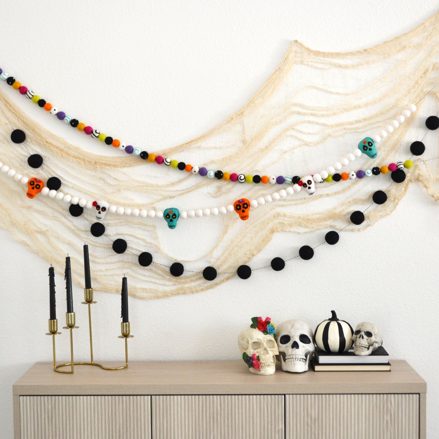 Halloween Felt Ball Garland - 4cm Black