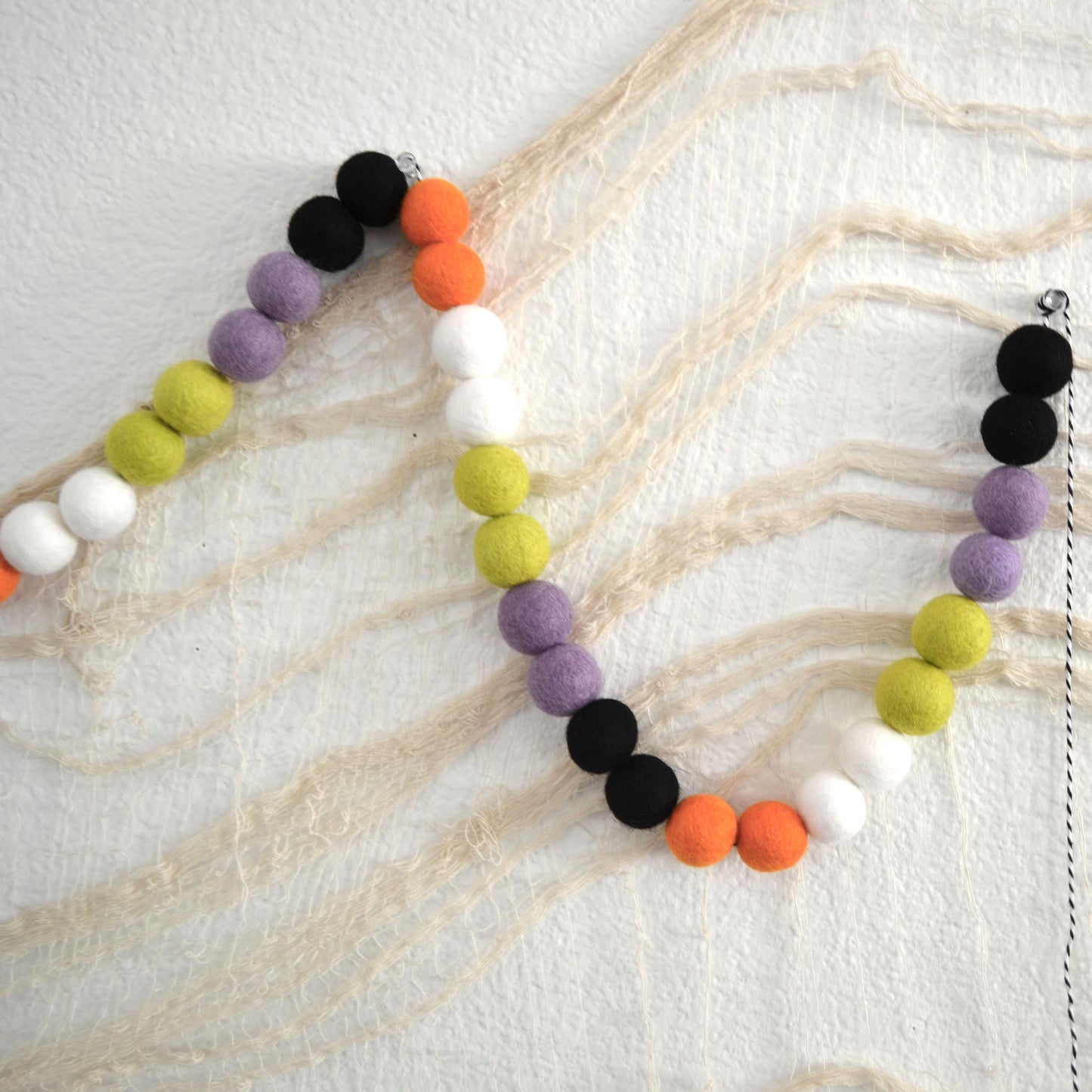 Halloween Felt Ball Garland - Felt Ball Garland, Halloween Decor, Pink Halloween Garland, Garland, Halloween Party, Halloween Ombre Garland