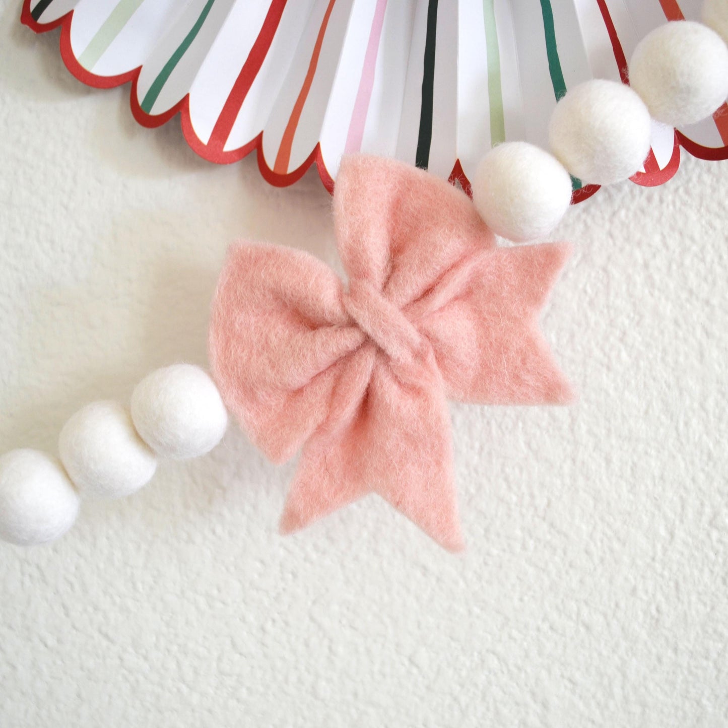 Christmas Felt Garland | Christmas Garland | Bow Garland | Peppermint Garland | Christmas Decorations | Holiday Decor | Felt Bow Garland