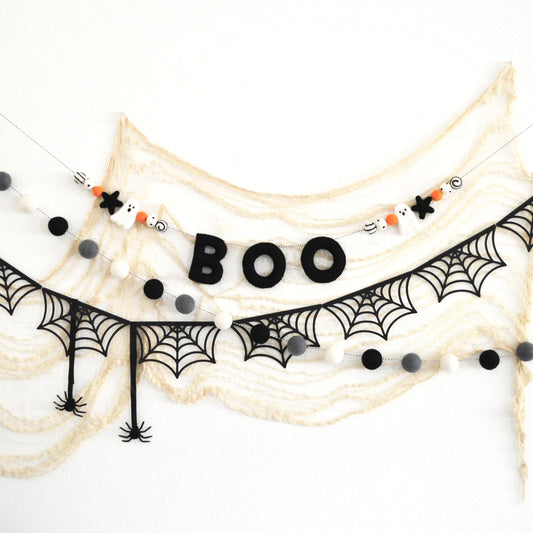 Halloween Garland /BOO Halloween Decoration /Halloween Felt Ball Garland /Halloween Decorations /Halloween Party /BOO Decor/Halloween