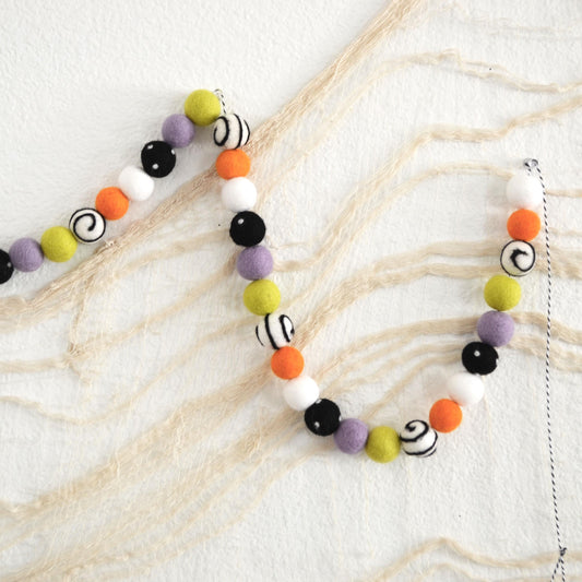 Halloween Felt Ball Garland -Felt Ball Garland, Halloween Garland, Halloween Banner, Black & White Felt Ball Garland, Halloween Decorations