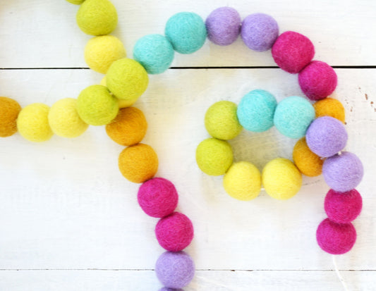 Felt Ball Garland - Rainbow Ombre