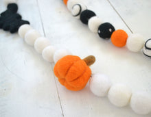 Felt Ball Garland - Halloween Bats, Ghosts and Pumpkins